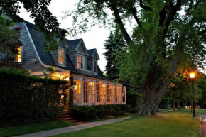  Mill House Inn  Восток Хамптон